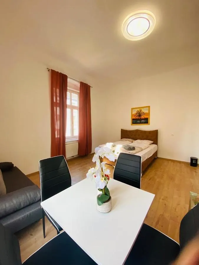 Quad-Room Near Prater Stern Vienna 0*,  Austria