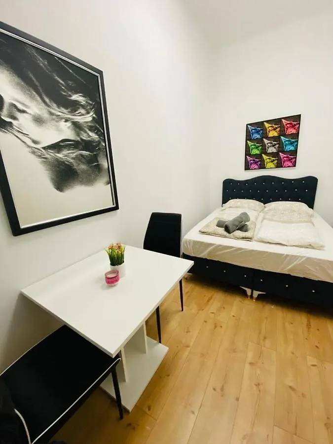 Apartament Quad-Room Near Prater Stern Wiedeń Austria