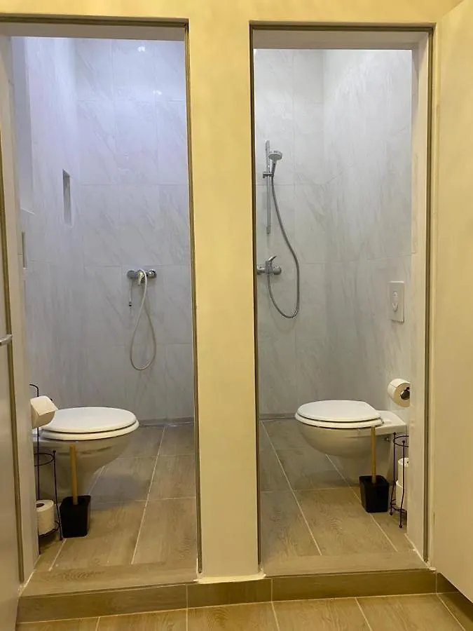 Quad-Room Near Prater Stern Wiedeń Austria